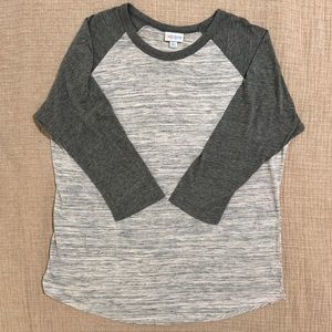 LuLaRoe baseball t-shirt, 3/4 sleeve, gray, size large, comfy & cute!